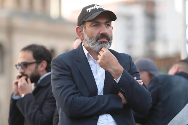 Колесо армянской революции докотилось до Москвы