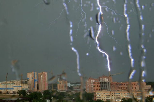 Жара и дождь: синоптики дали прогноз погоды на ближайшие дни