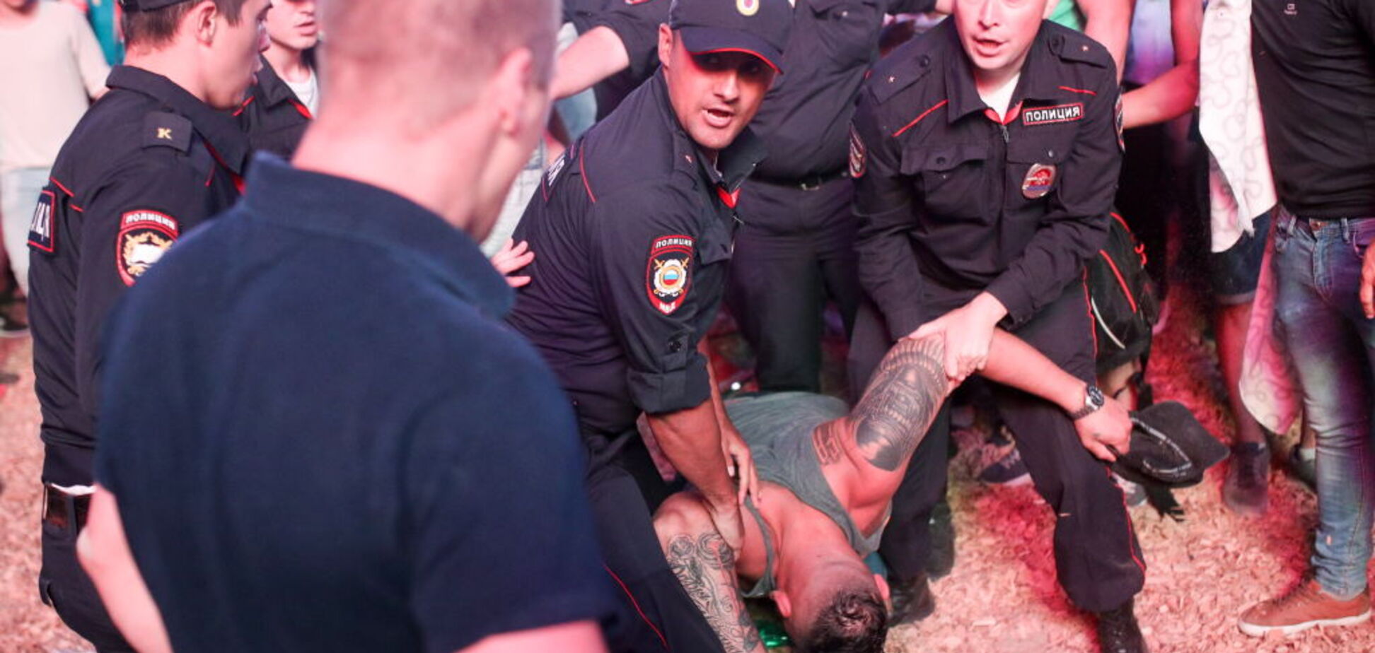 'Погорели' на футболе: матч сборной России стал роковым для двух граждан РФ