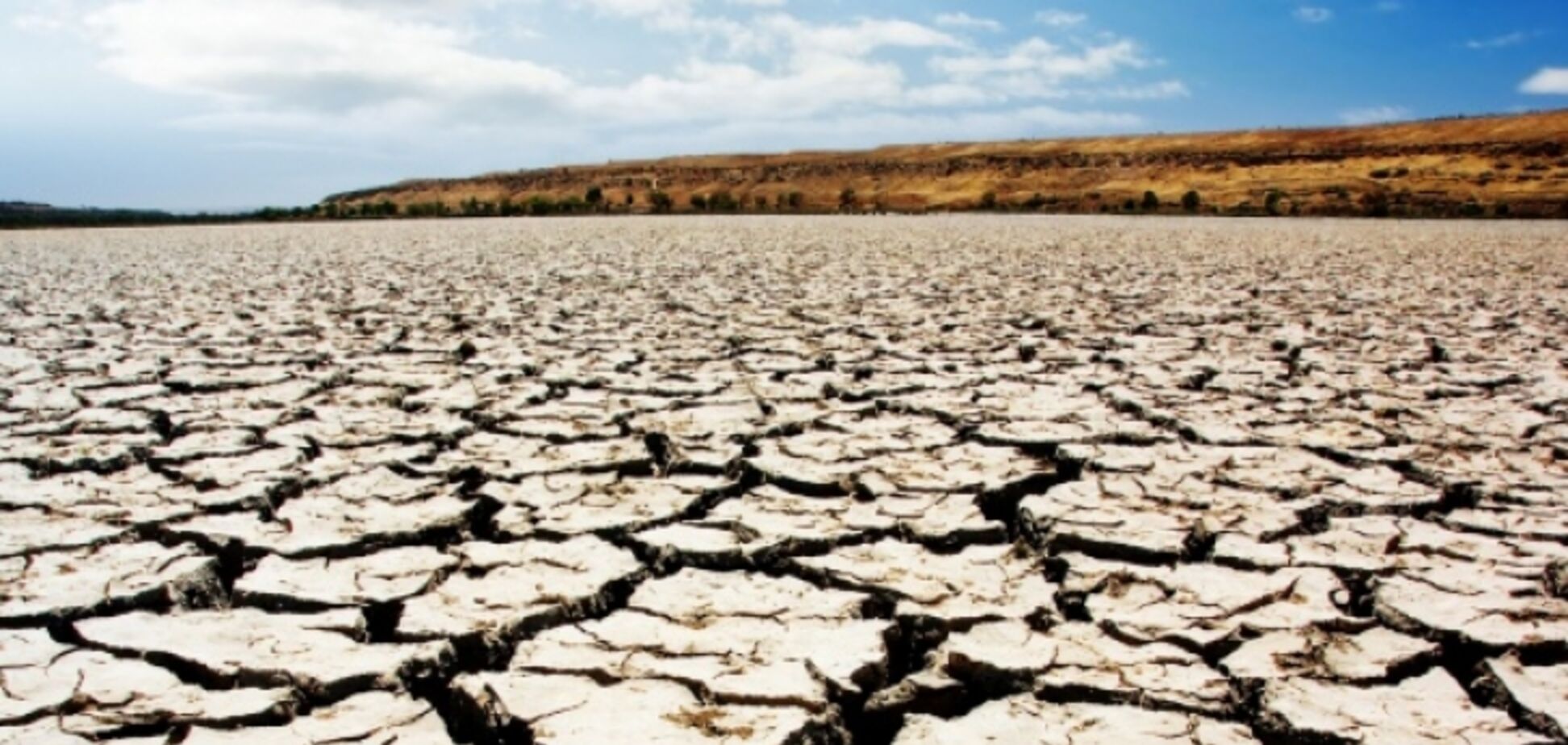 'Земля трескается на глазах': в Крыму сообщили о бедствии