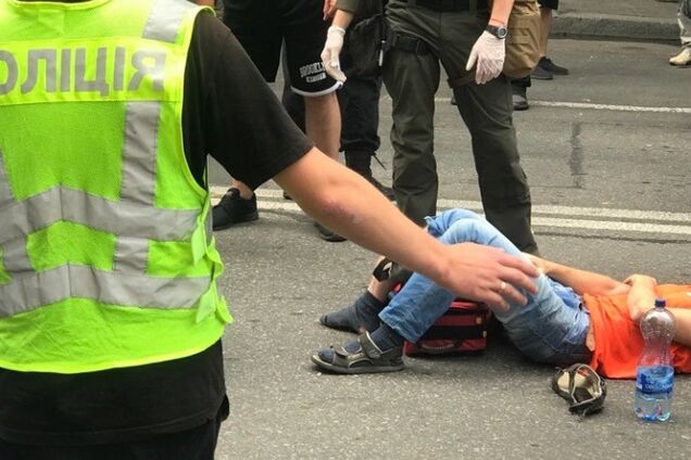 Под Радой девушка сбила участника 'митинга на еврономерах': опубликованы фото
