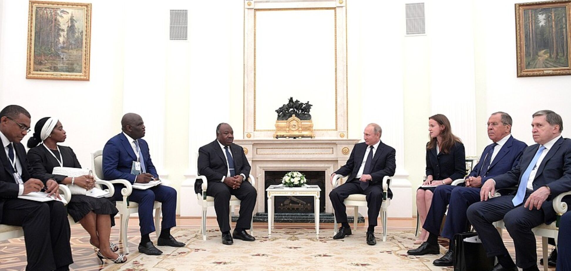 'Путін, введи війська'? Президент Габону закликав Росію допомогти