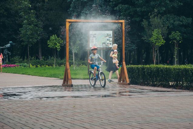 Ремонт за 38 миллионов: как сейчас выглядит парк 'Отрадный' в Киеве
