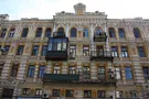 Почему в Европе не уродуют фасады?