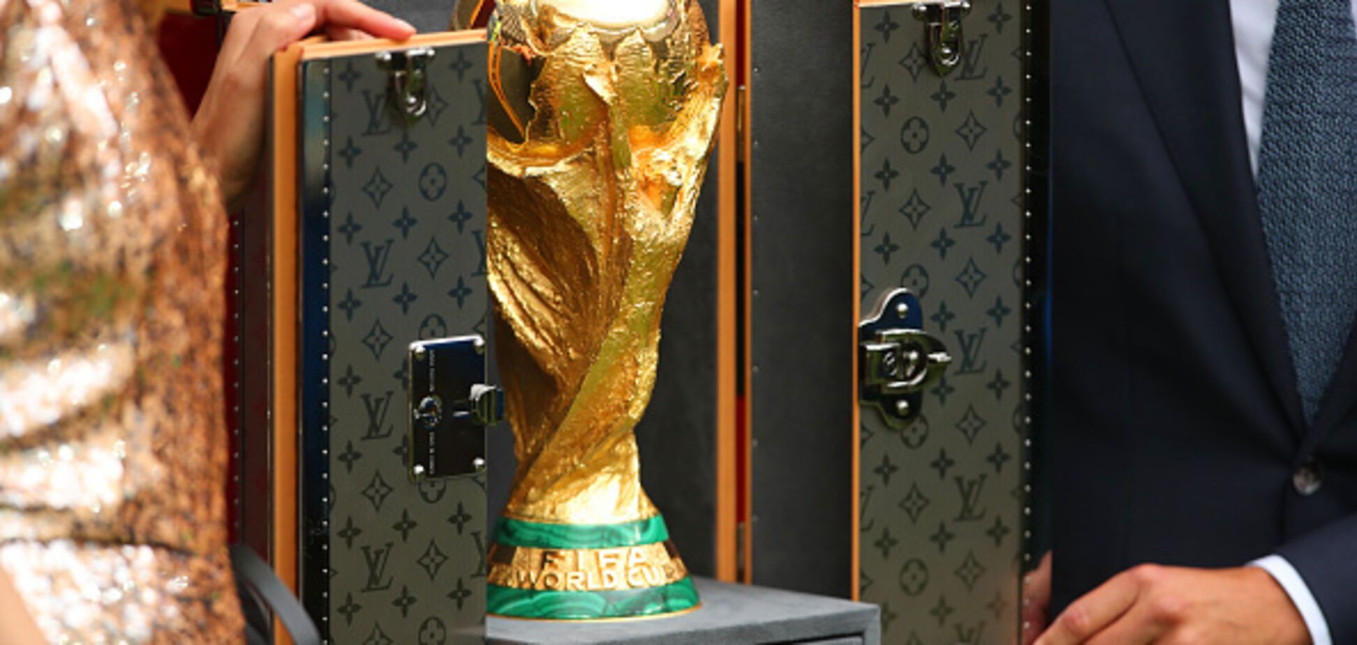 Віда руку ботоксному чахлику таки не потиснув