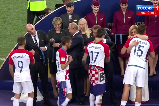 Футболист киевского 'Динамо' не захотел пожимать руку Путину: видеофакт