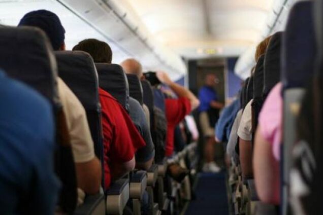 Кинули пассажиров? Известный лоукостер принял скандальное решение