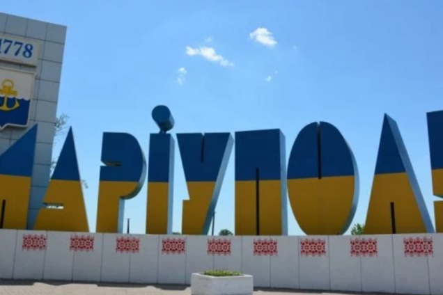 С авиацией и танковыми кулаками: озвучен сценарий атаки России на Мариуполь