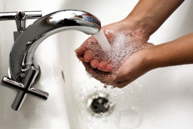 Київ може залишитися без гарячої води, світла і тепла: що відомо