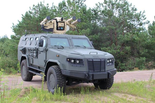 Уникальный броневик ВСУ оснастили мощным оружием: появились фото и видео
