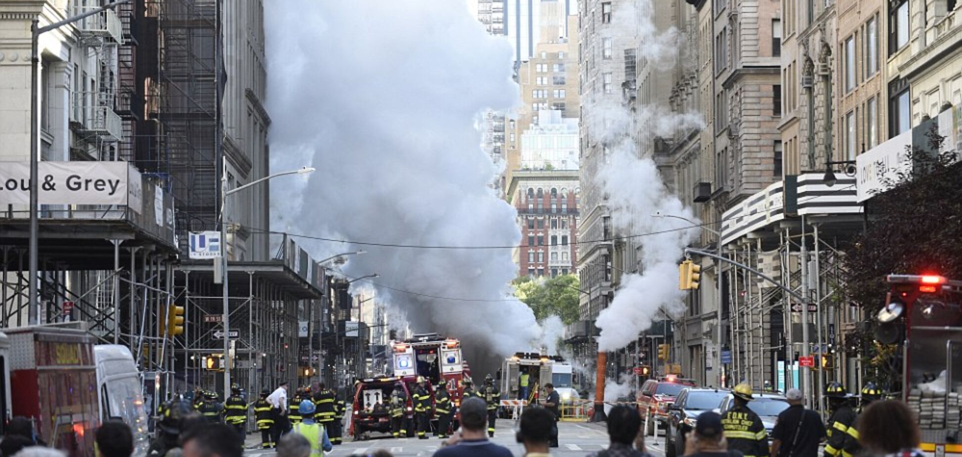 У центрі Нью-Йорка прогримів вибух: з'явилися перші фото та відео