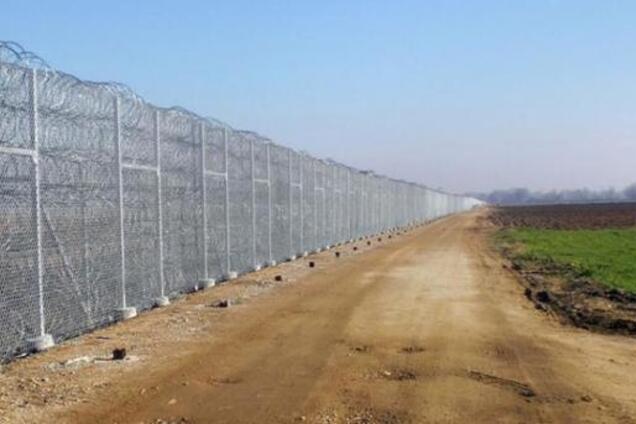 'Стена' на границе с Россией: у фигуранта дела найдены десятки тысяч долларов