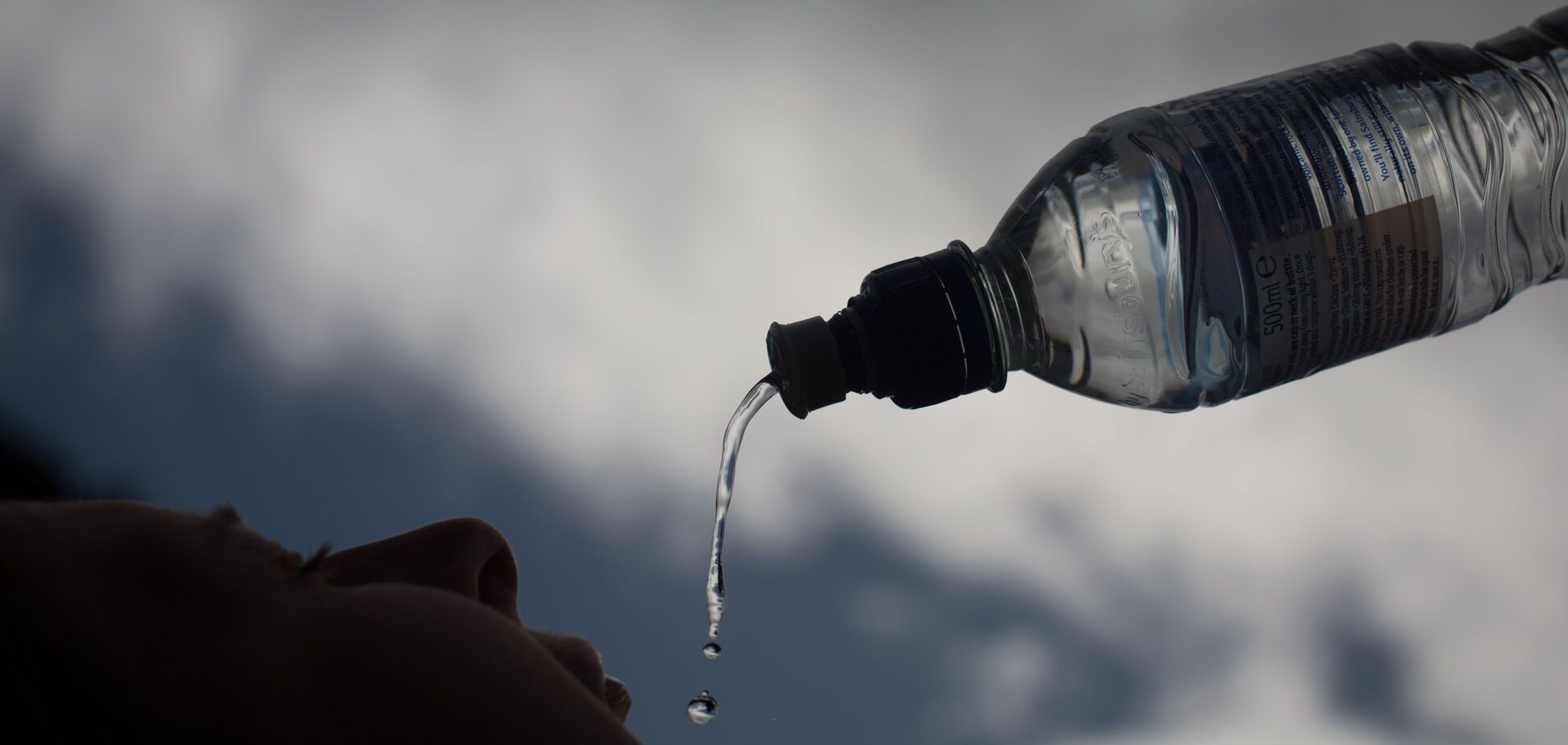 'Тільки за паспортом!' У Росії придумали безглуздий спосіб вирішити НП із водою