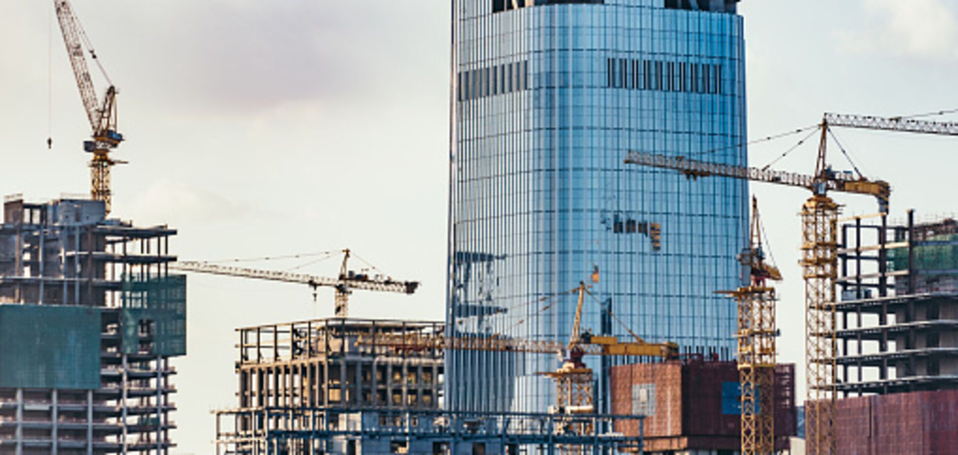 Что ждет хрущевки и как защититься от нерадивого застройщика: интервью с Парцхаладзе