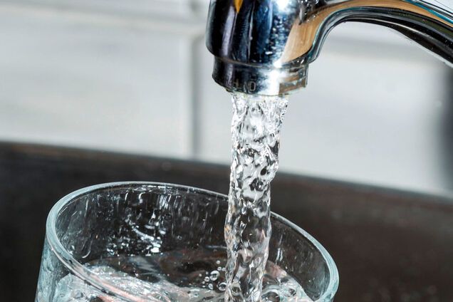 Ученый предложил радикальное решение проблемы с питьевой водой в Украине