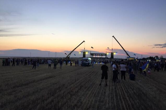 'Там почують і побачать': з'явилося атмосферне відео з гучного концерту 'Бумбокс' поруч з Кримом