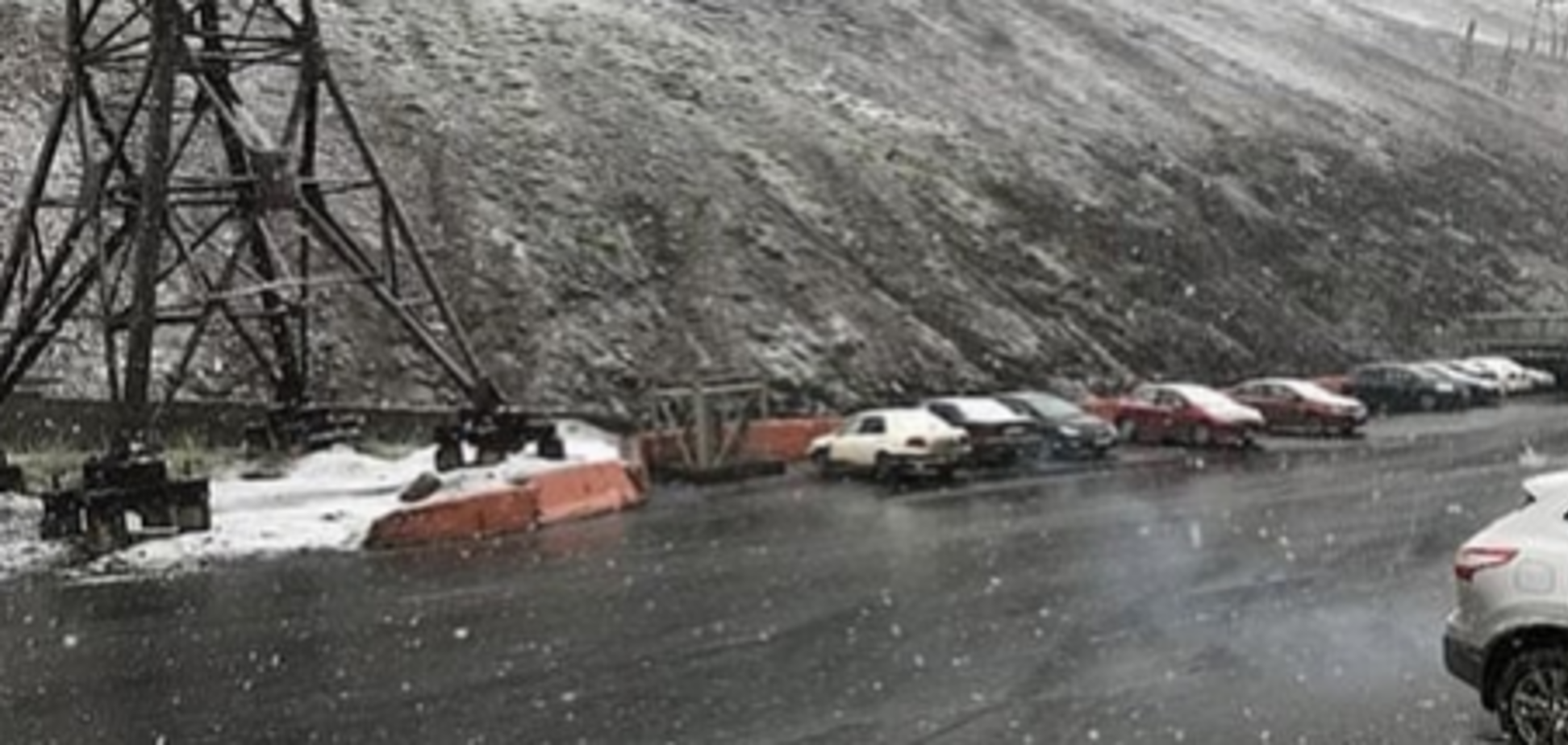  В России посреди лета выпал снег