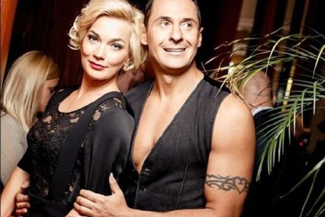 'Что с нами сделала жизнь': певец из РФ показал в сети семейное архивное фото