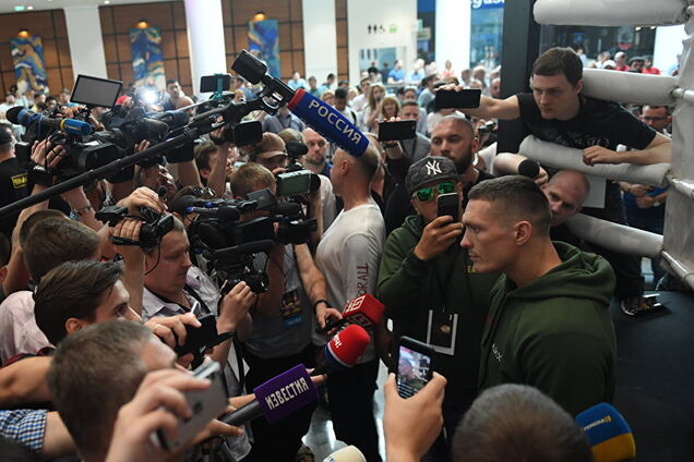 Триумф Усика в Москве: украинцев предупредили о неприятном сценарии