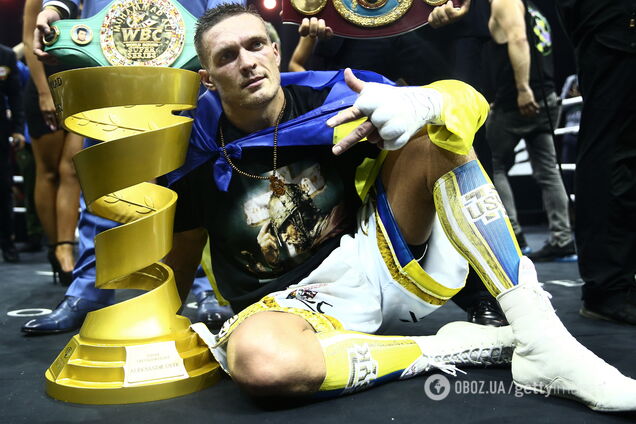 Александр Усик