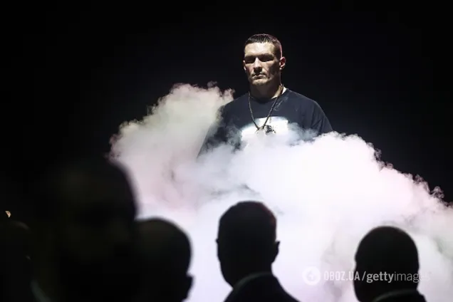 "Батя в будівлі!" Усик "пострілом" розірвав московський зал