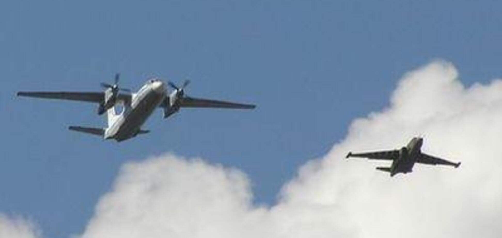Над Маріуполем помітили військові літаки