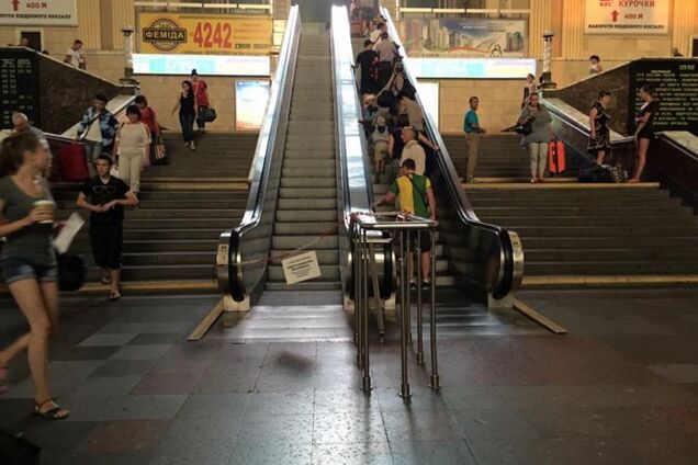 А если завтра дамбу прорвет, мост развалится, метро провалится - что будете делать?