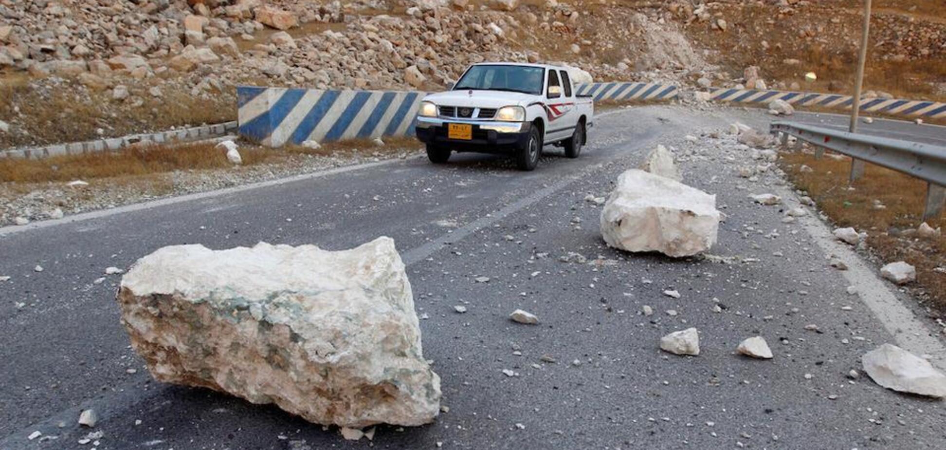 В Иране произошло три землетрясения за сутки: ранены около 300 человек