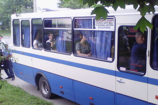 Скандал на Тернопольщине: водитель вышвырнул из автобуса онкобольного ветерана АТО