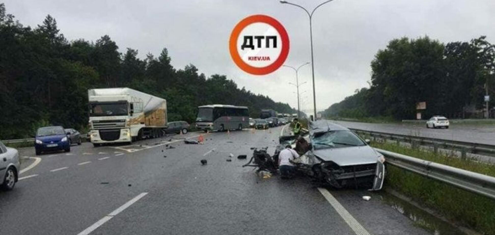 Под Киевом в жутком ДТП погибли запорожцы