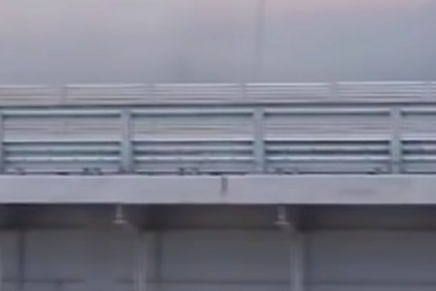 Возле Крымского моста пронесся смерч: появилось видео