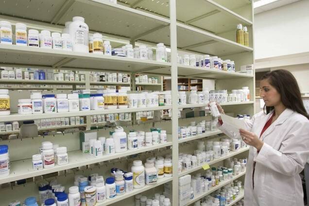Лекарства только по рецепту: в Украине намерены сократить количество аптек