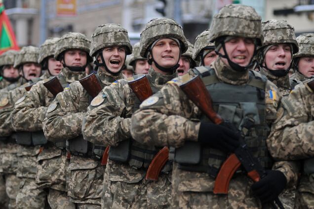 'Вимагають данину та по-звірячому б'ють': навколо свавілля у військових частинах України спалахнув скандал