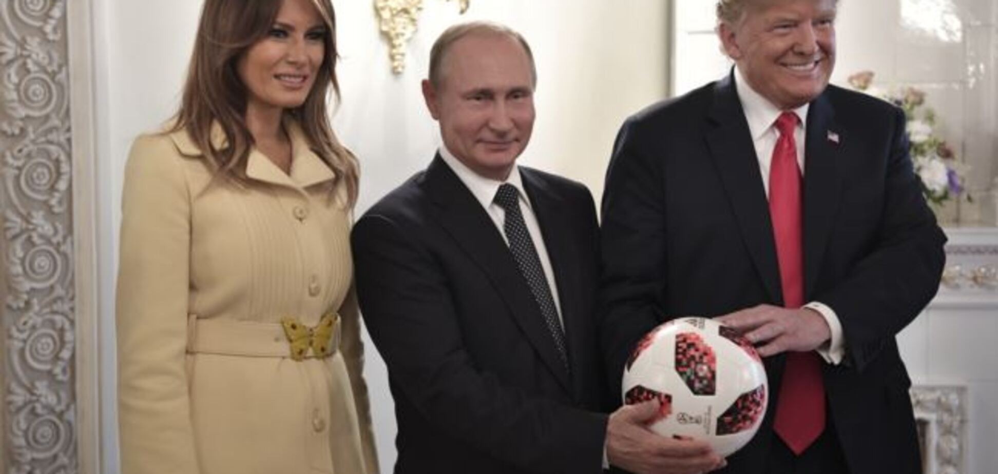 У подарунку Путіна Трампу знайшли чіп