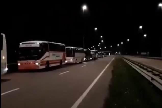 Крестный ход УПЦ МП: полиция начала останавливать автобусы 'паломников'