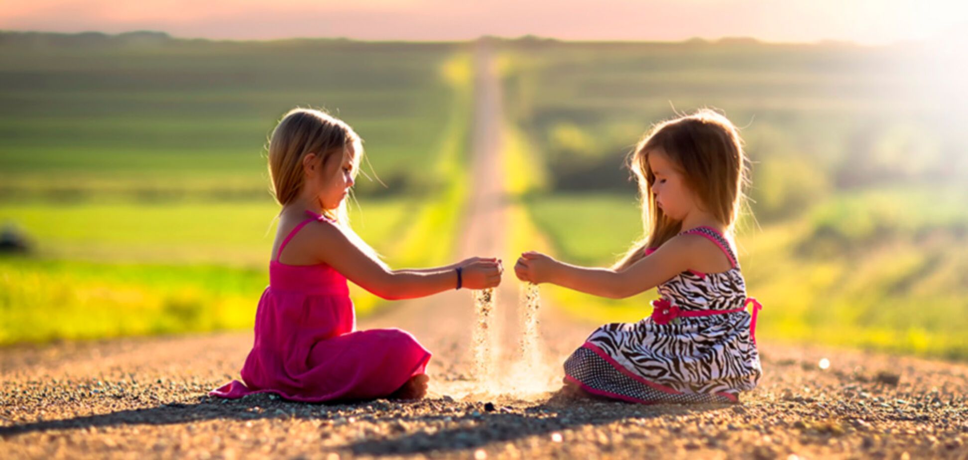 День дружбы 2018: поздравления и прикольные открытки