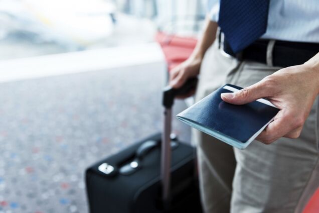 Опасный выбор: чем рискуют украинцы, которые ищут работу за границей