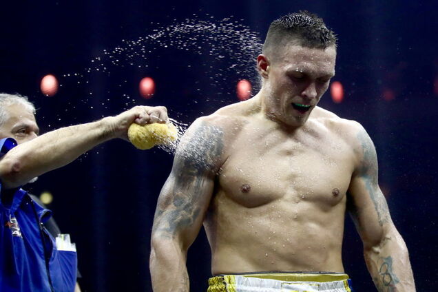 'Не бухати або кричати': Усик звернувся до українців