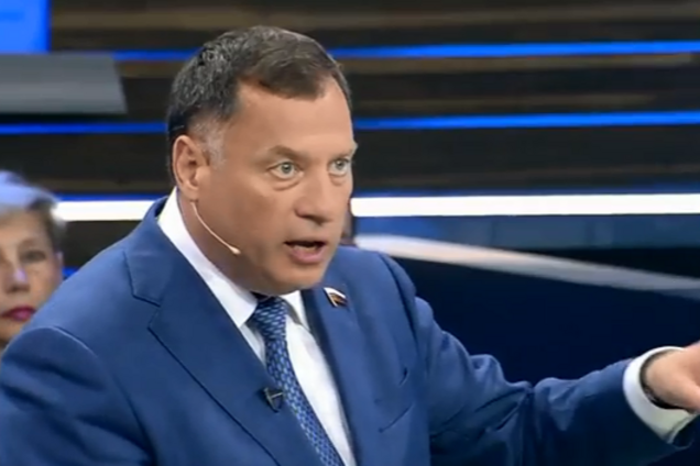 'Там Россия!' Депутат Госдумы проговорился о 'паломниках' на Крестном ходе в Киеве