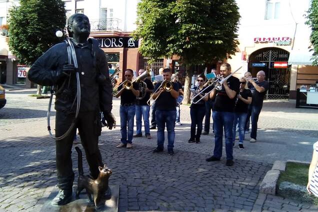 У Мукачеві на парад вийшли сажотруси