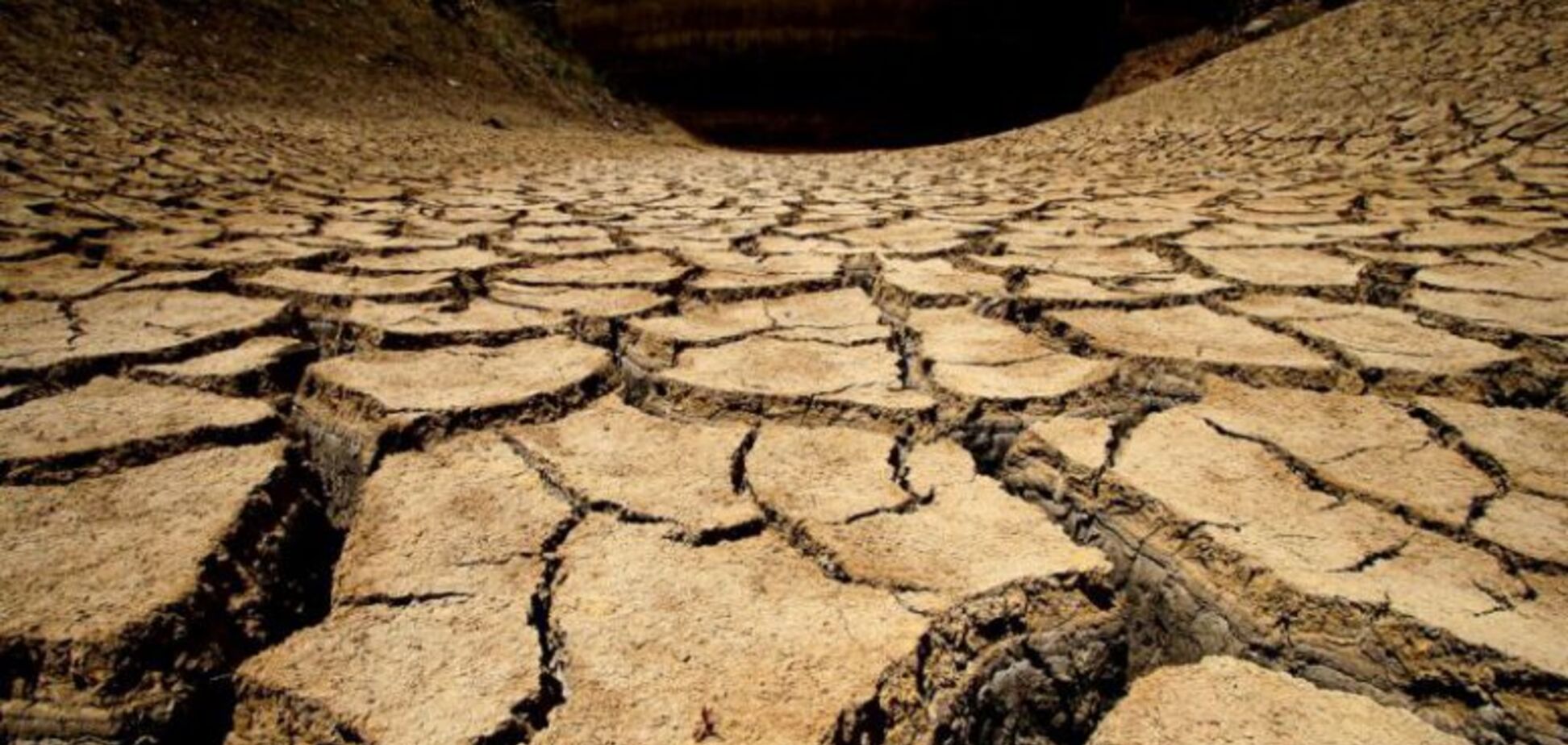 Безжизненная пустыня: в сети показали, как Россия убивает Крым