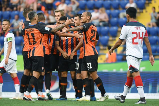 'Шахтер' разгромил киевлян во 2-м туре Премьер-лиги