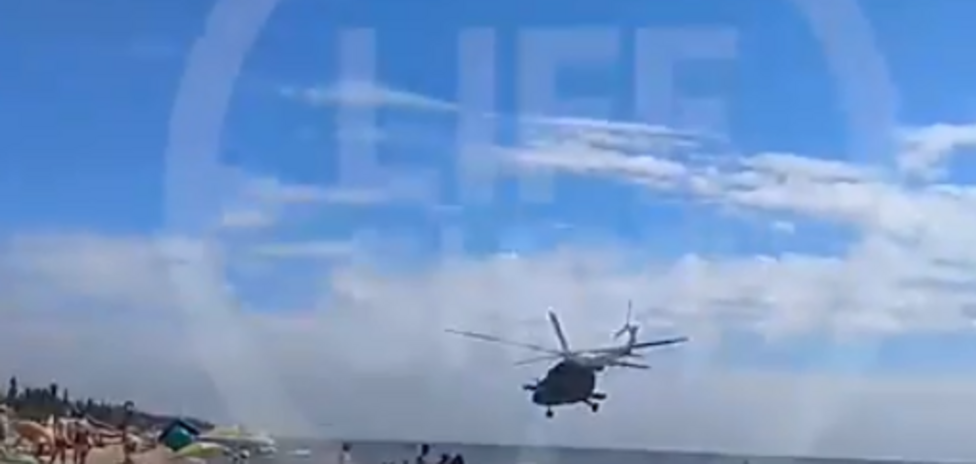 У Маріуполі вертоліт ЗСУ влаштував переполох на пляжі: захопливе відео