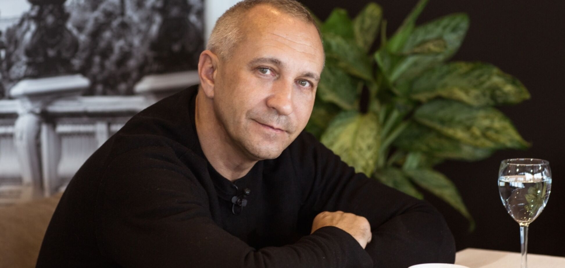 Работавшему на оккупантов политтехнологу запретили въезд в Украину