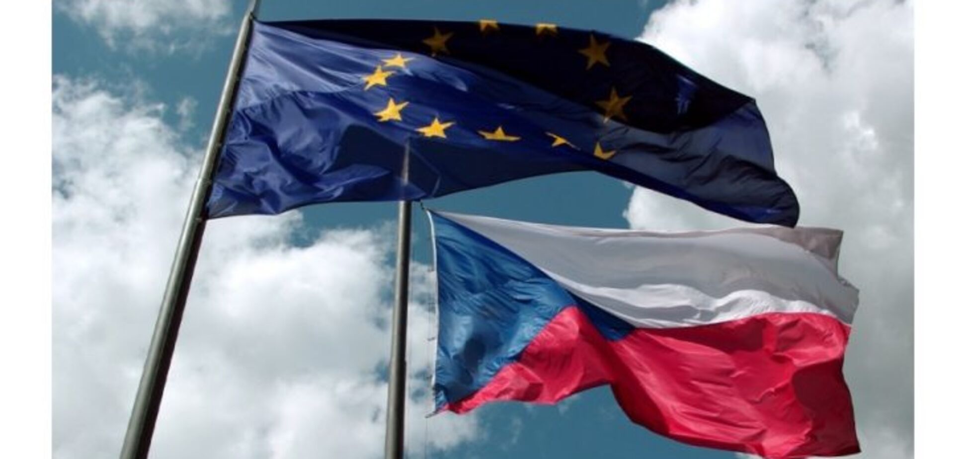 В Крым приехали депутаты из Евросоюза: Украина резко отреагировала