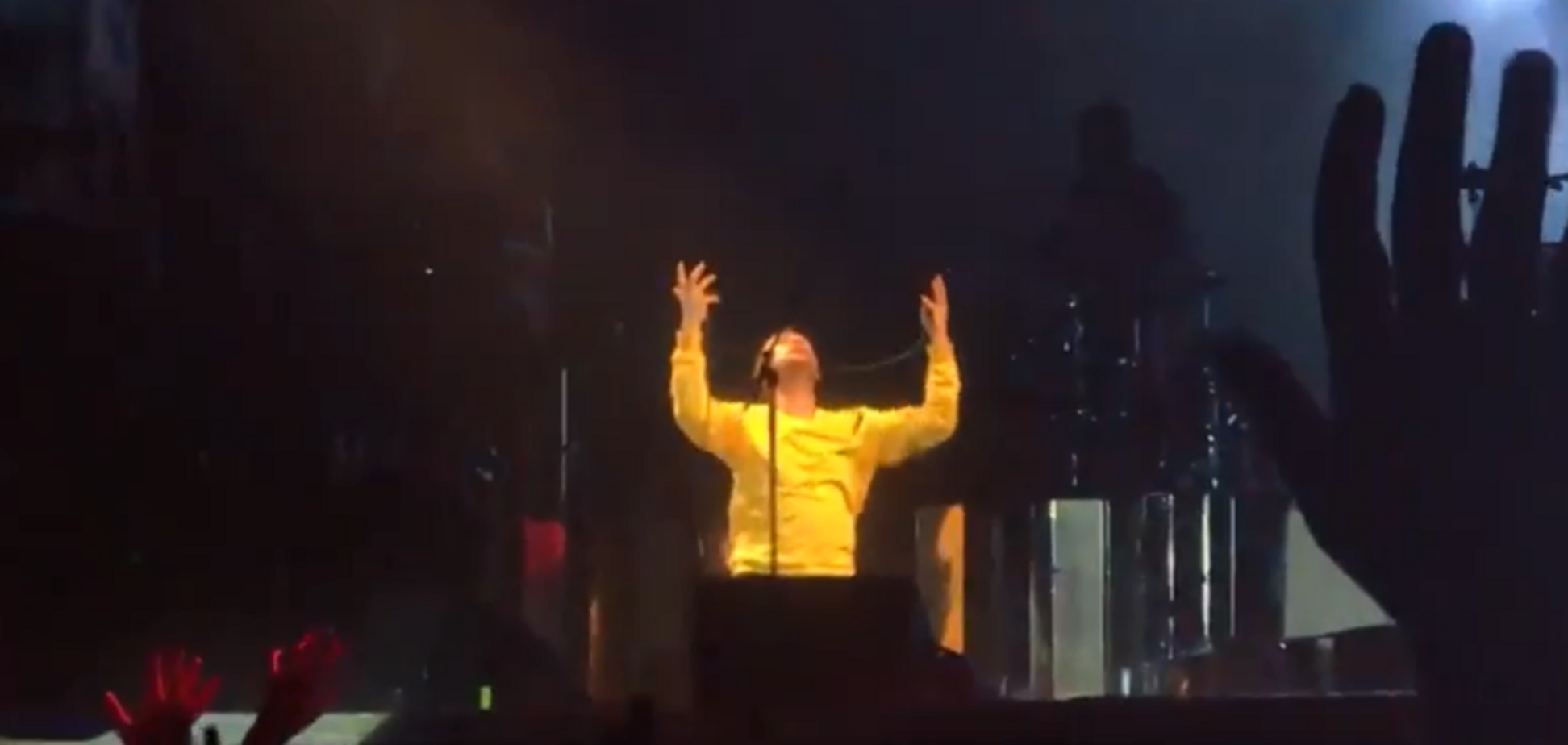 'Концерт накрылся': появилось видео с неудачного выступления Gorillaz в Москве