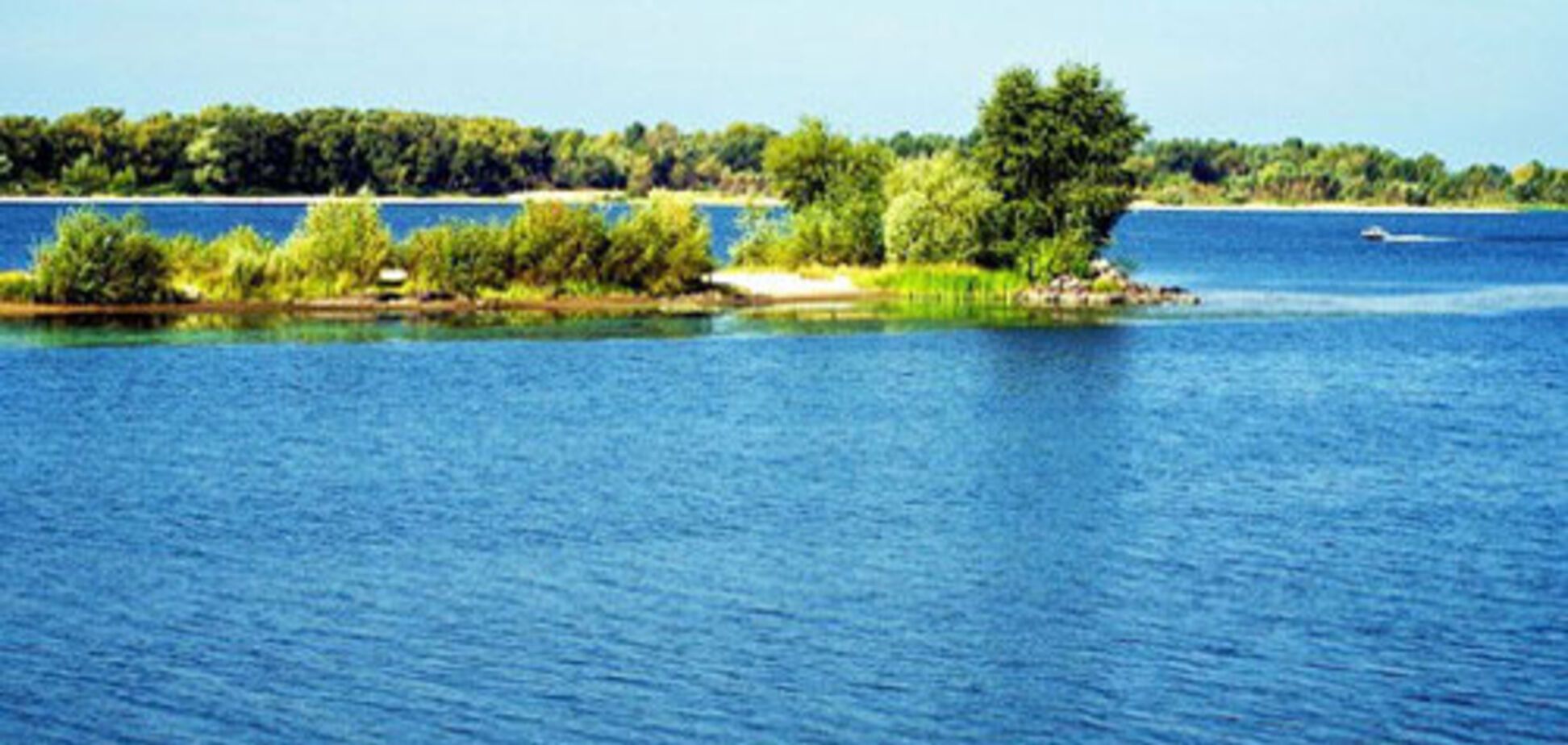 Дніпро змінив колір: стала відомою причина