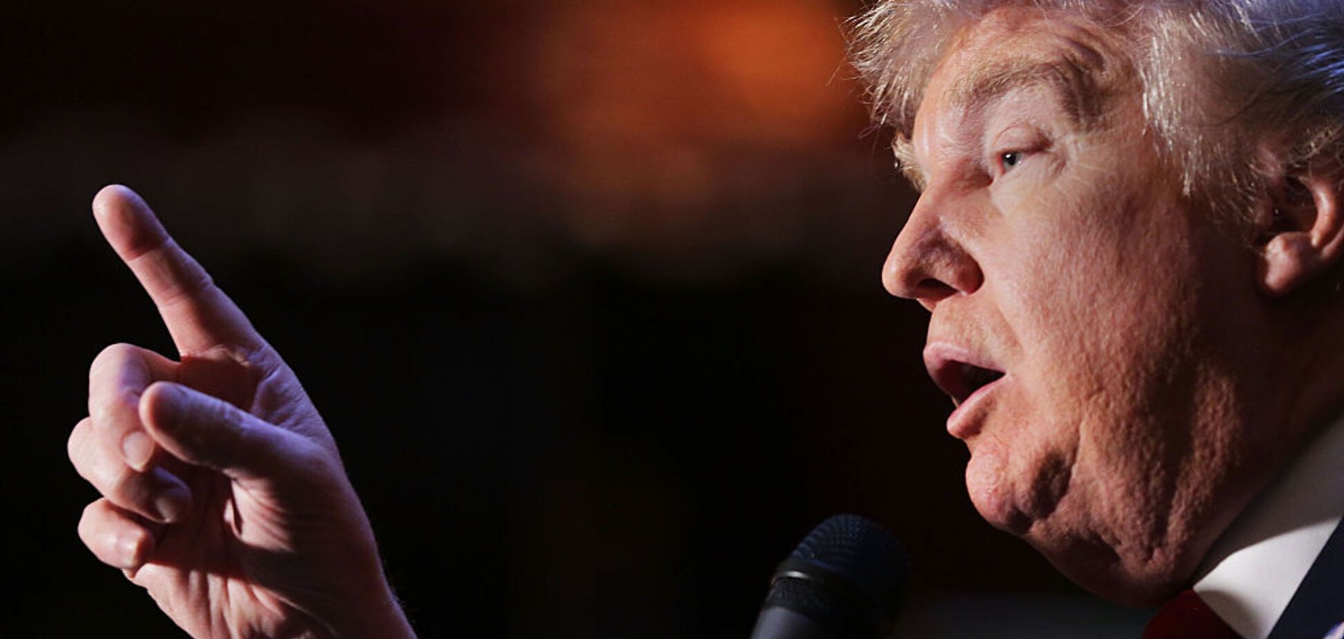 Новости из США: Трамп начинает угрожать