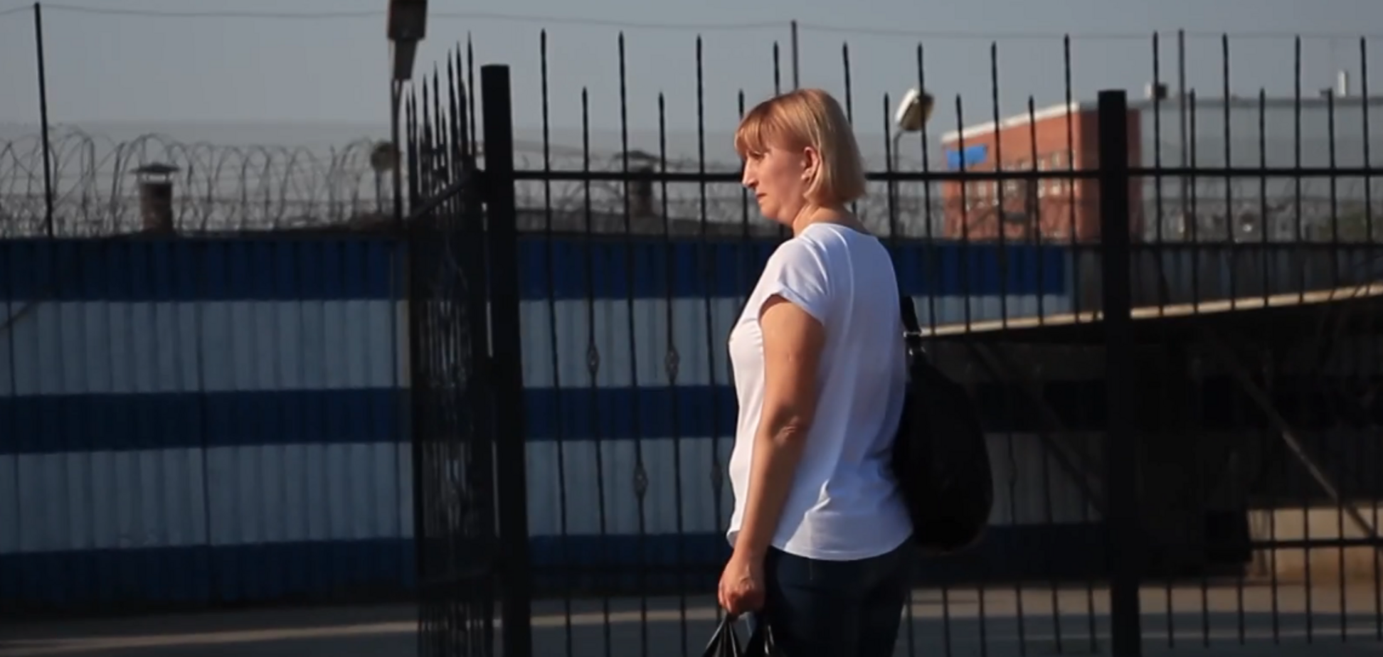 Український в'язень Кремля зустрівся з матір'ю: унікальні кадри з російської колонії