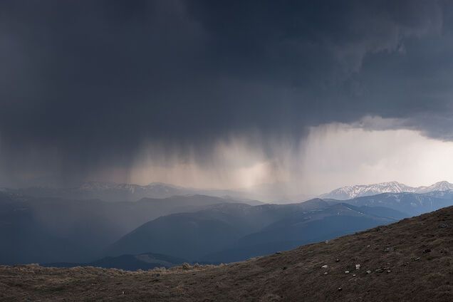 Місцями зливи: синоптик дала прогноз на перший день серпня